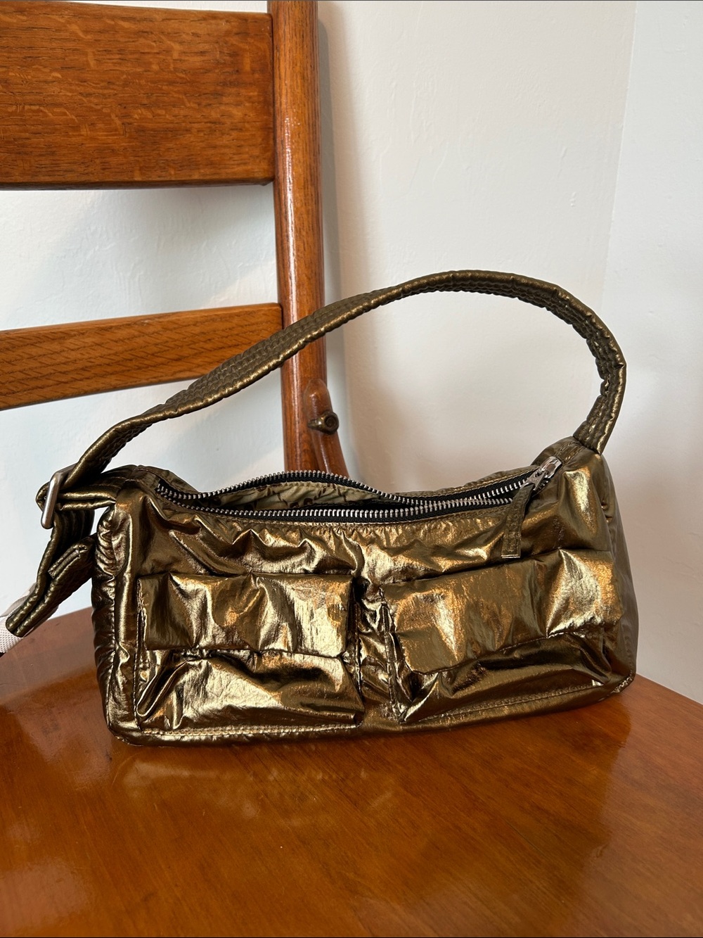 BAGGU Metallic Gold Cargo Shoulder Bag